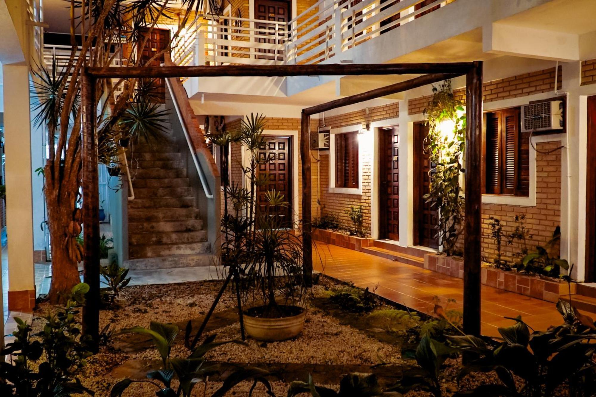Velinn Pousada Ubatuba Tropical Exterior foto